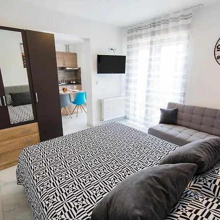 Mabele Apartment Pag Town