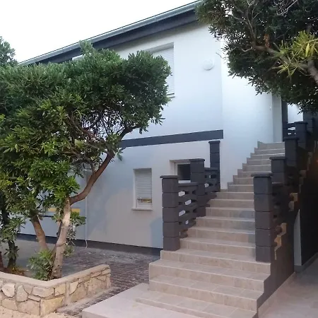 Apartment Mabele *