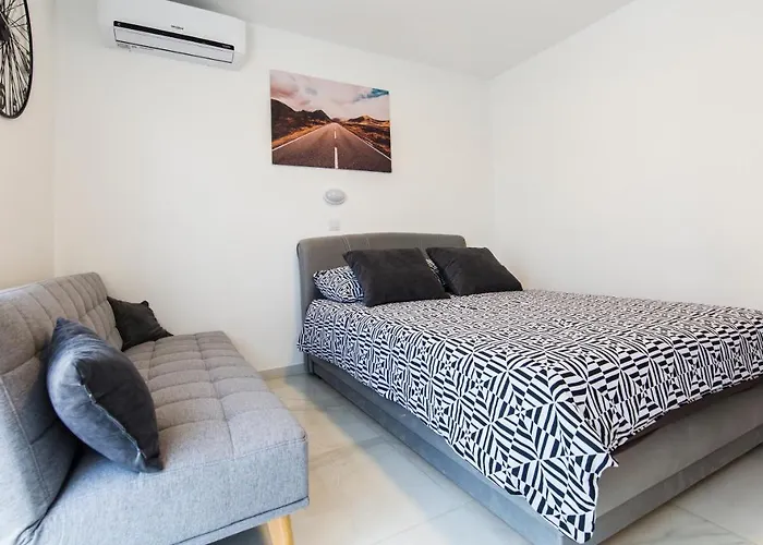 Mabele Апартаменты Паг