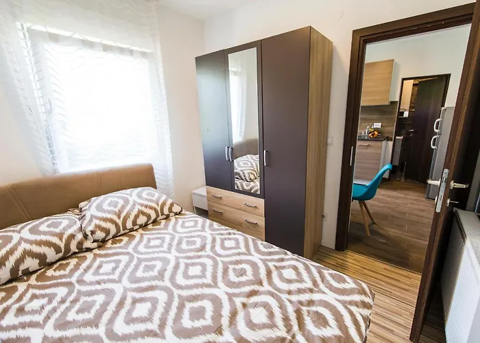 Mabele Апартаменты Паг