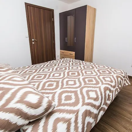 Mabele Apartment Pag Town